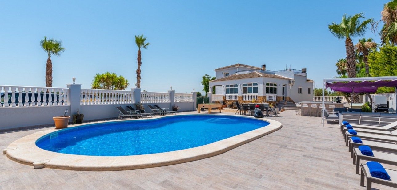 Sale - Country Property -
Catral - Catral - Country