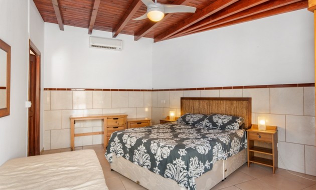 Sale - Country Property -
Catral - Catral - Country