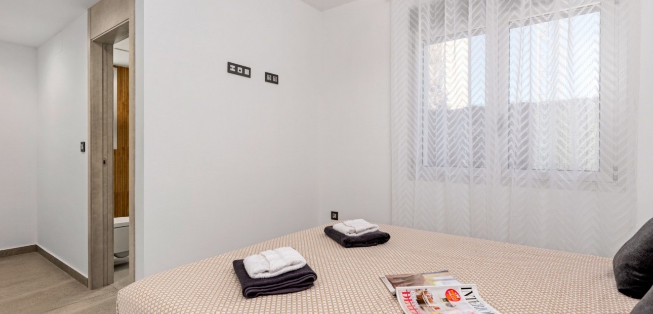Sale - Detached Villa -
Guardamar del Segura - El Raso