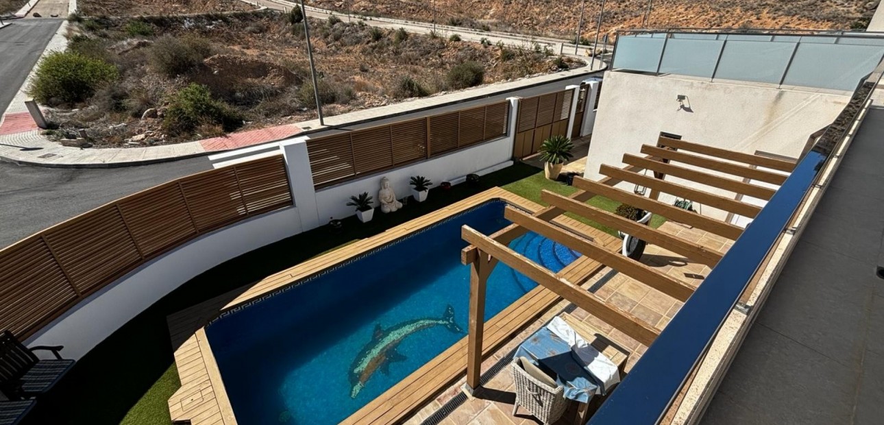 Sale - Detached Villa -
Cox - Cox - Country