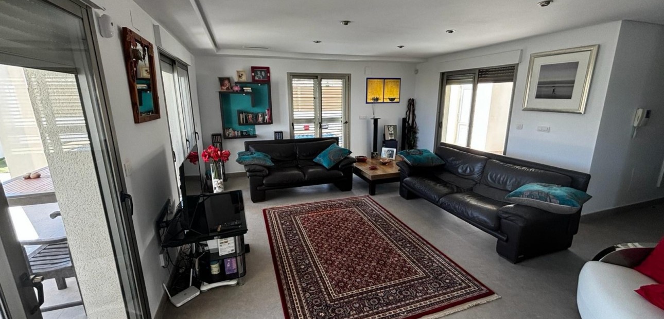 Sale - Detached Villa -
Cox - Cox - Country