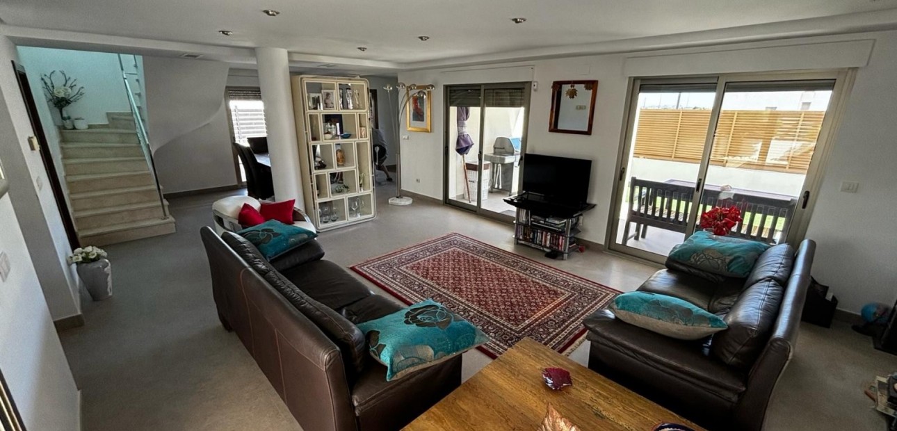 Sale - Detached Villa -
Cox - Cox - Country