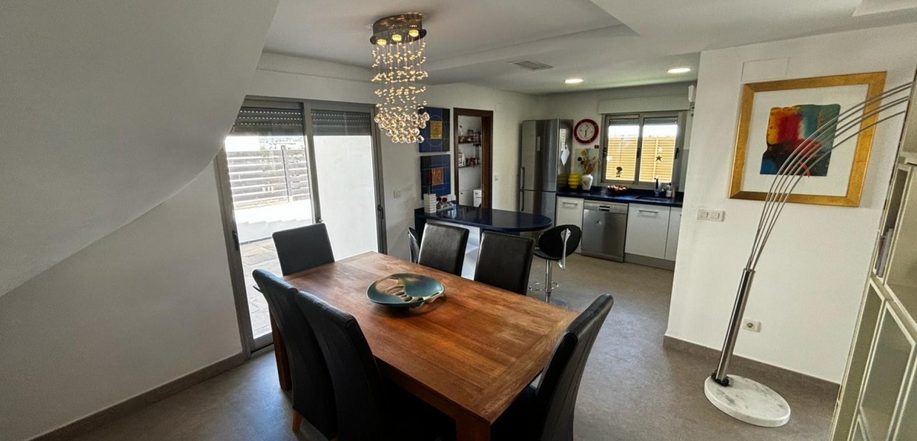 Sale - Detached Villa -
Cox - Cox - Country