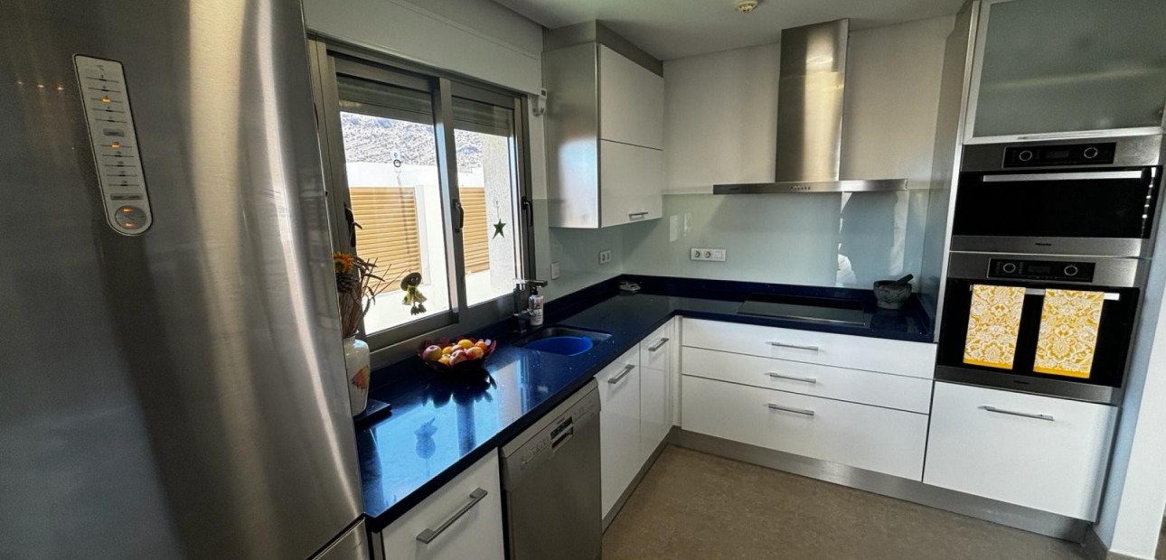 Sale - Detached Villa -
Cox - Cox - Country
