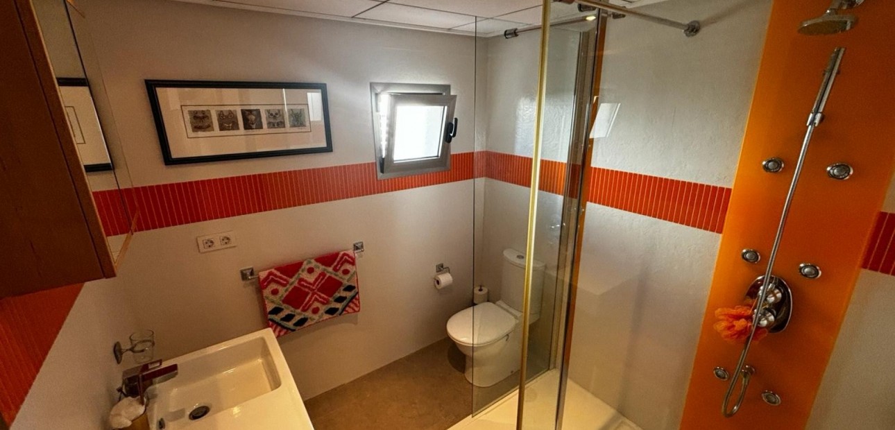 Sale - Detached Villa -
Cox - Cox - Country