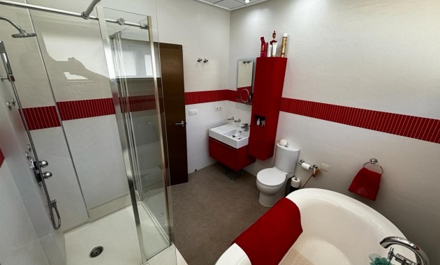 Sale - Detached Villa -
Cox - Cox - Country