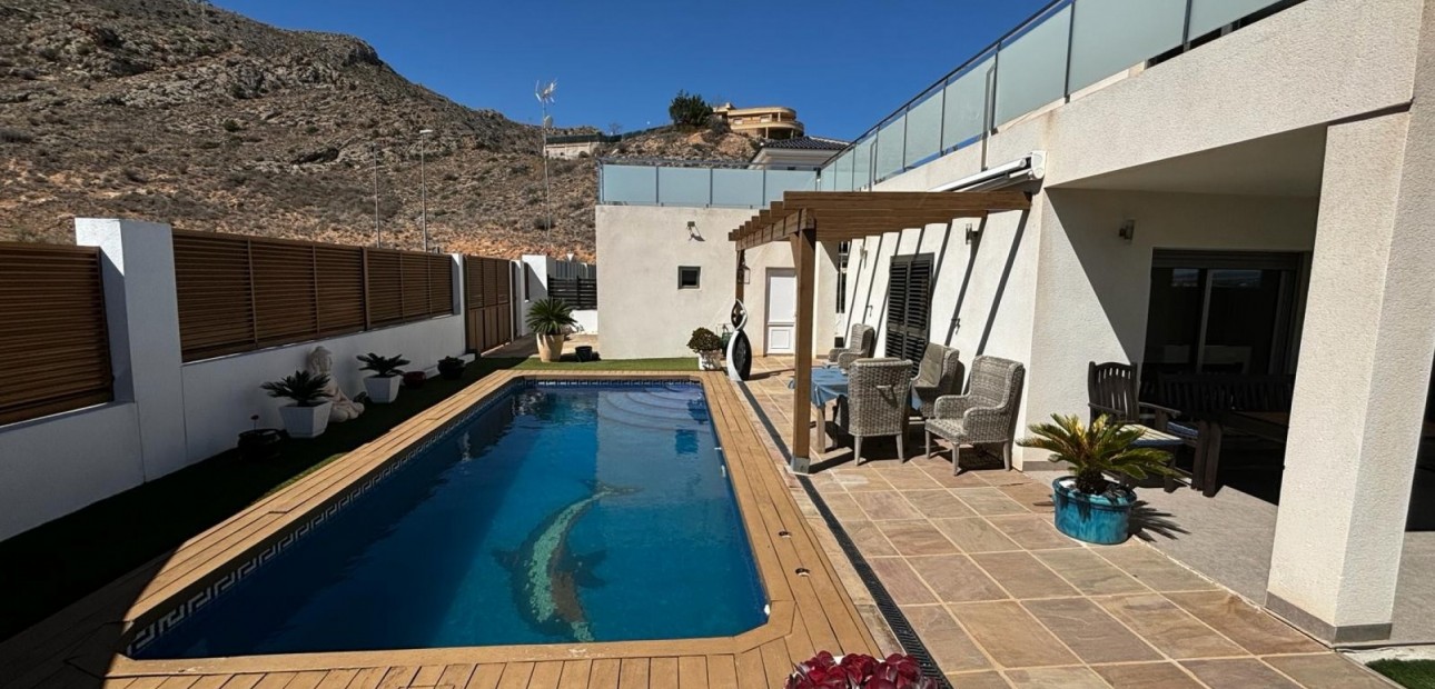Sale - Detached Villa -
Cox - Cox - Country