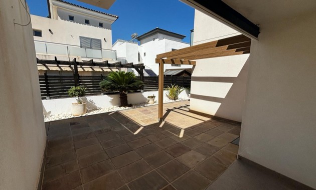 Sale - Detached Villa -
Cox - Cox - Country