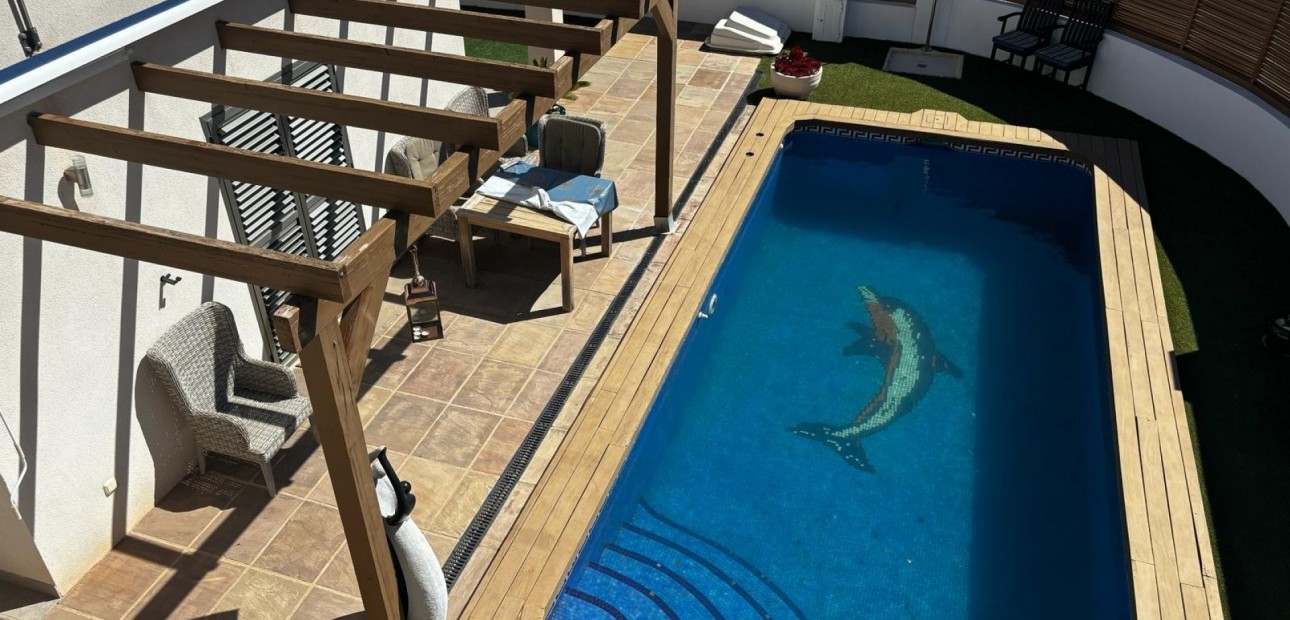 Sale - Detached Villa -
Cox - Cox - Country