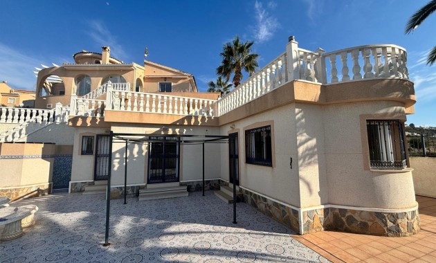 Sale - Detached Villa -
Ciudad Quesada - La Marquesa