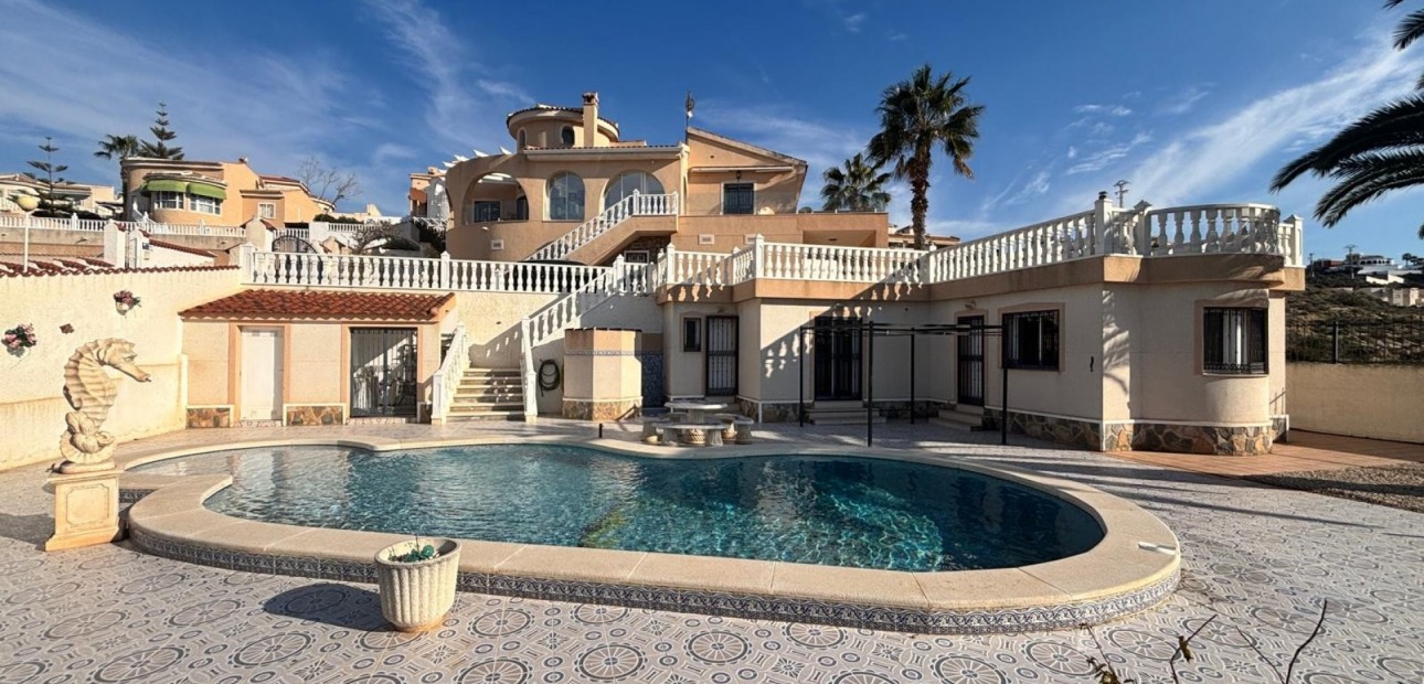 Sale - Detached Villa -
Ciudad Quesada - La Marquesa