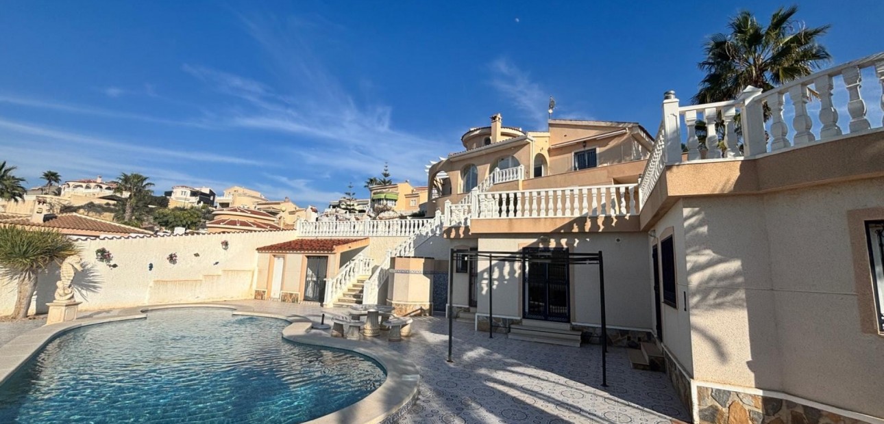 Sale - Detached Villa -
Ciudad Quesada - La Marquesa