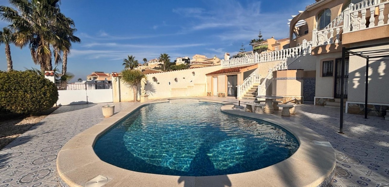 Sale - Detached Villa -
Ciudad Quesada - La Marquesa