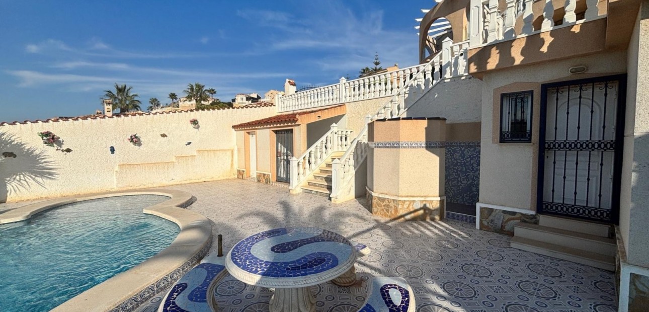 Sale - Detached Villa -
Ciudad Quesada - La Marquesa