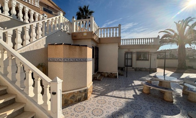 Sale - Detached Villa -
Ciudad Quesada - La Marquesa