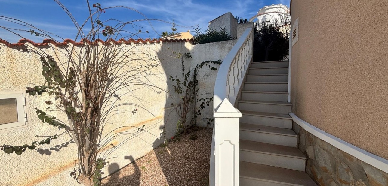 Sale - Detached Villa -
Ciudad Quesada - La Marquesa