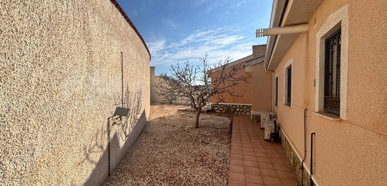 Sale - Detached Villa -
Ciudad Quesada - La Marquesa