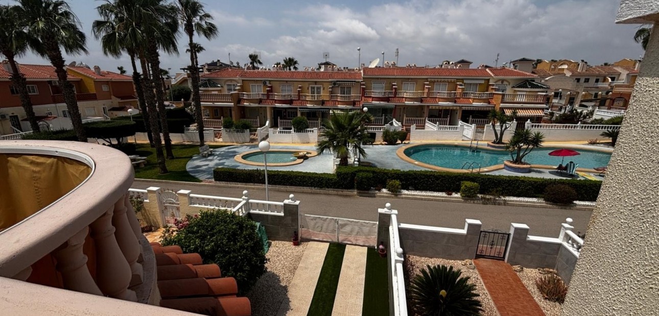 Sale - Townhouse -
Ciudad Quesada - Doña Pepa
