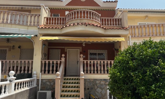 Sale - Townhouse -
Ciudad Quesada - Doña Pepa