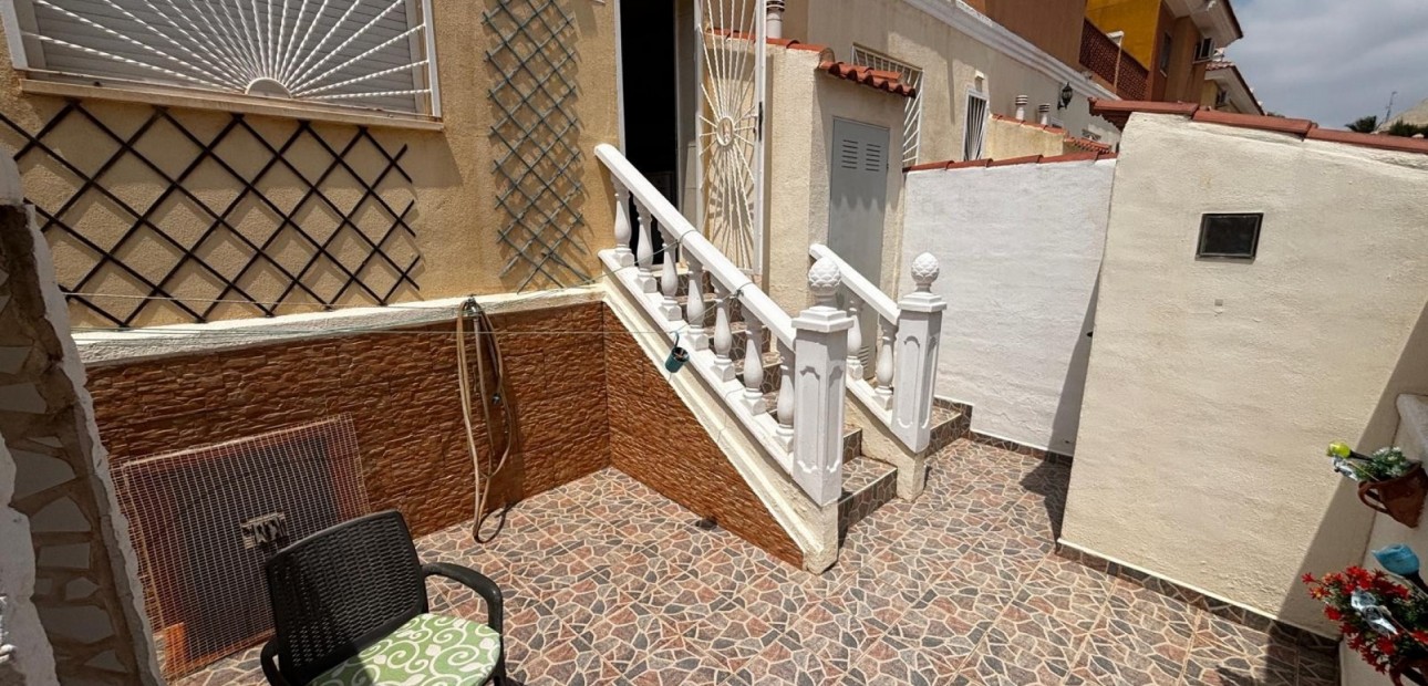 Sale - Townhouse -
Ciudad Quesada - Doña Pepa