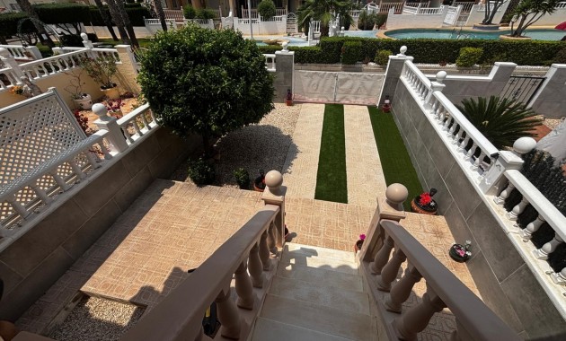 Sale - Townhouse -
Ciudad Quesada - Doña Pepa