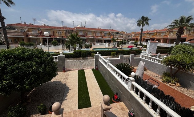 Sale - Townhouse -
Ciudad Quesada - Doña Pepa