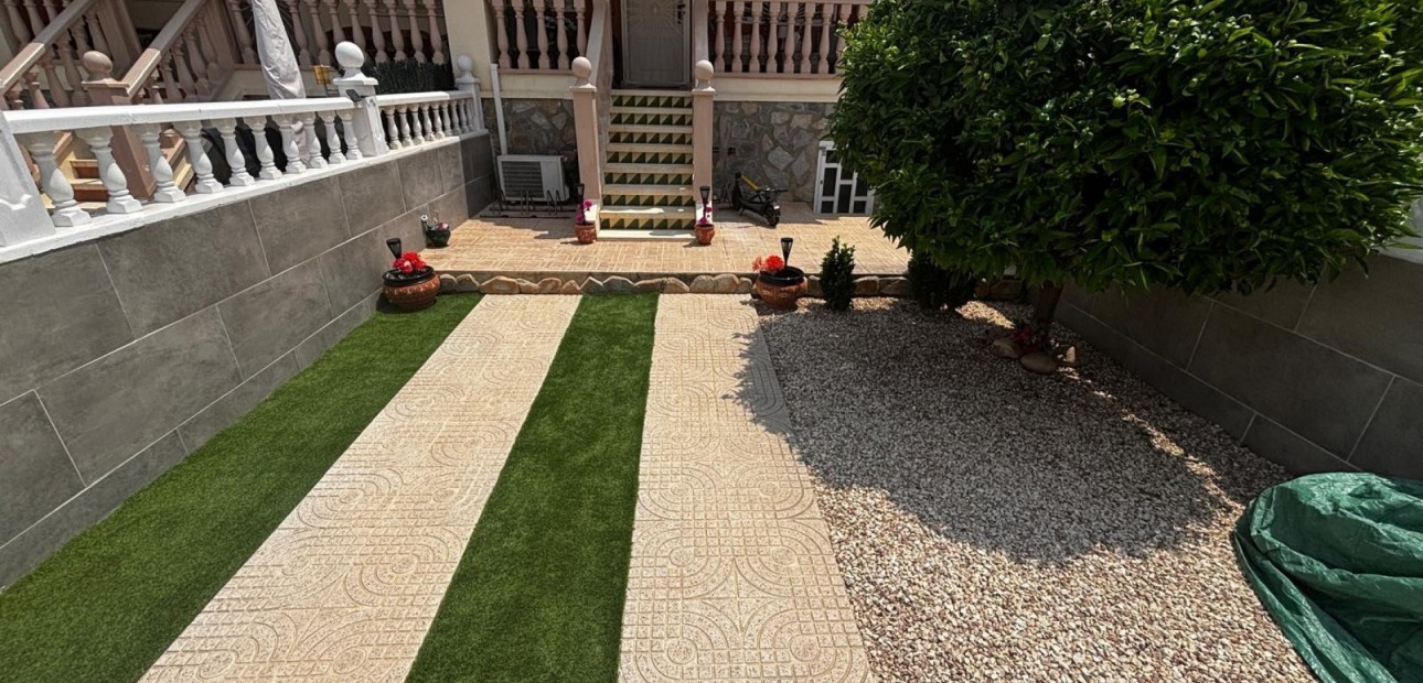 Sale - Townhouse -
Ciudad Quesada - Doña Pepa