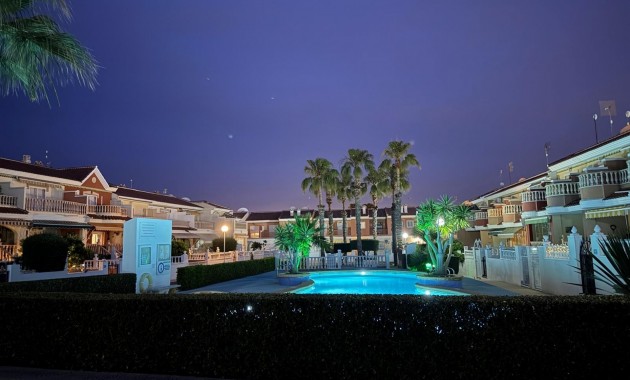 Sale - Townhouse -
Ciudad Quesada - Doña Pepa