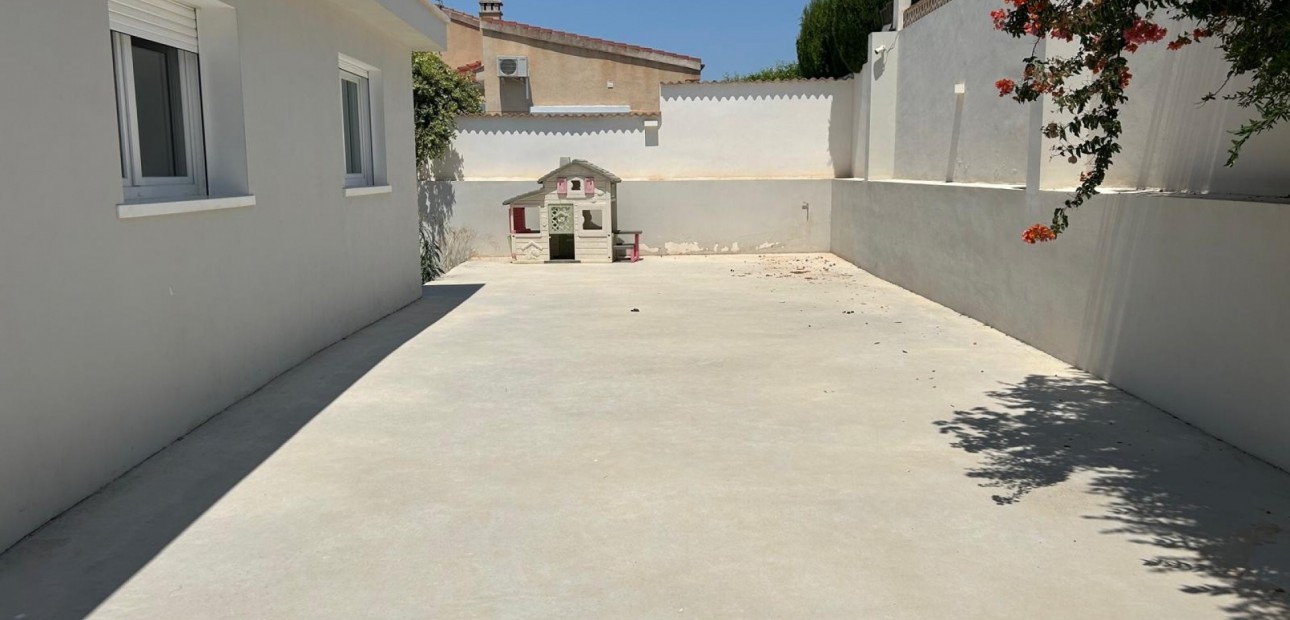 Sale - Detached Villa -
Ciudad Quesada - Ciudad Quesada - Town