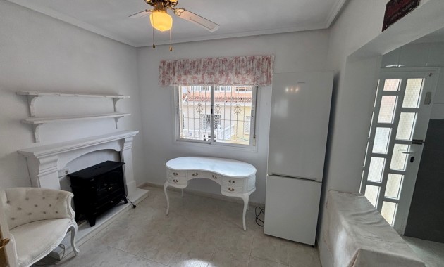 Sale - Townhouse -
Benijofar - Monte Azul