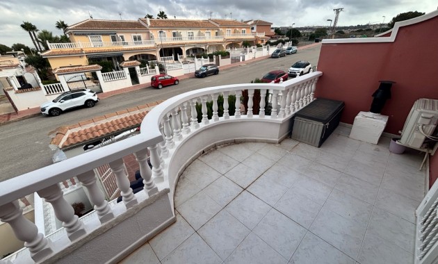 Sale - Townhouse -
Benijofar - Monte Azul