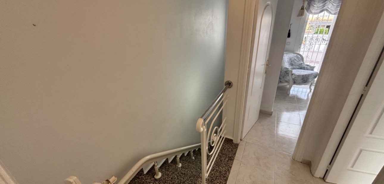 Sale - Townhouse -
Benijofar - Monte Azul