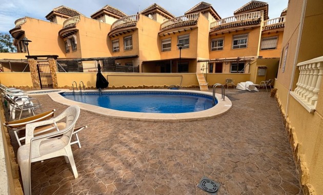 Sale - Townhouse -
Guardamar del Segura - El Eden