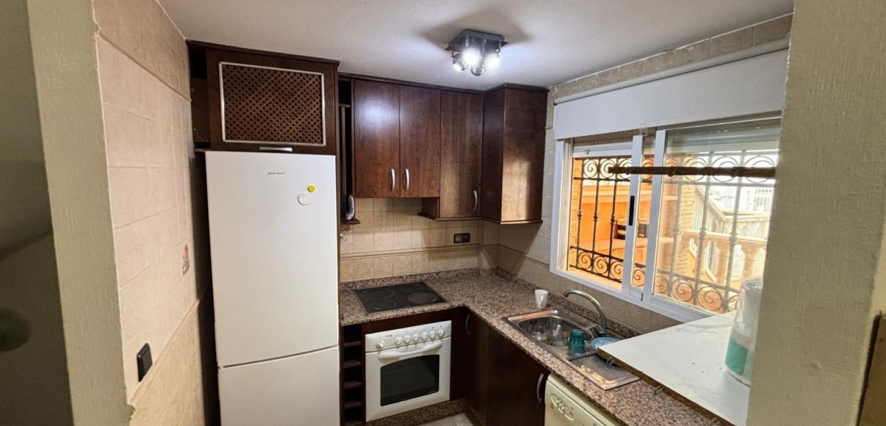 Sale - Townhouse -
Guardamar del Segura - El Eden
