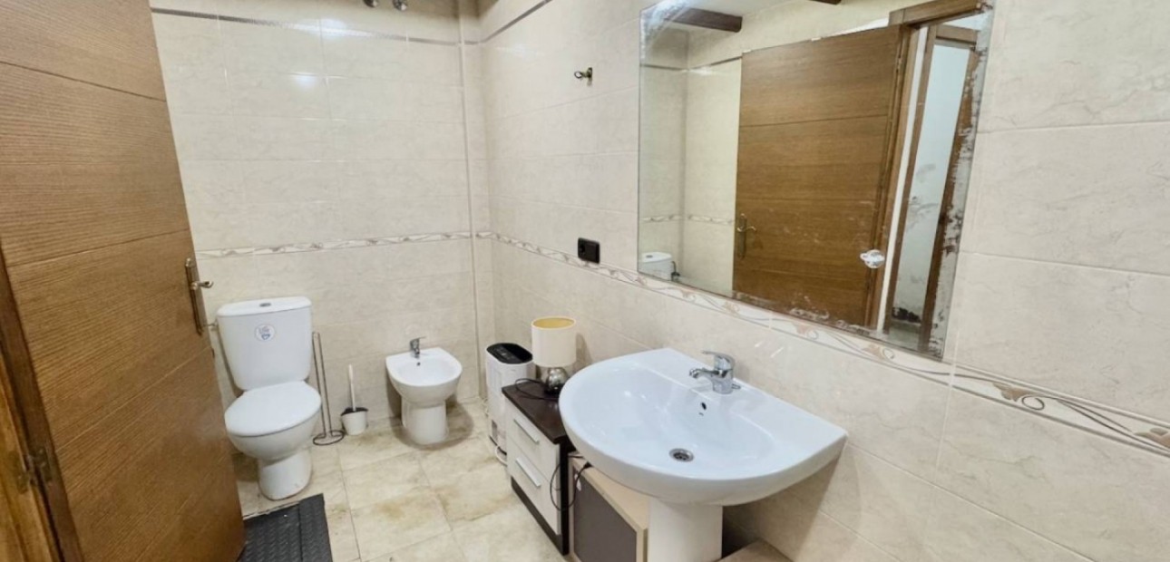 Sale - Townhouse -
Guardamar del Segura - El Eden