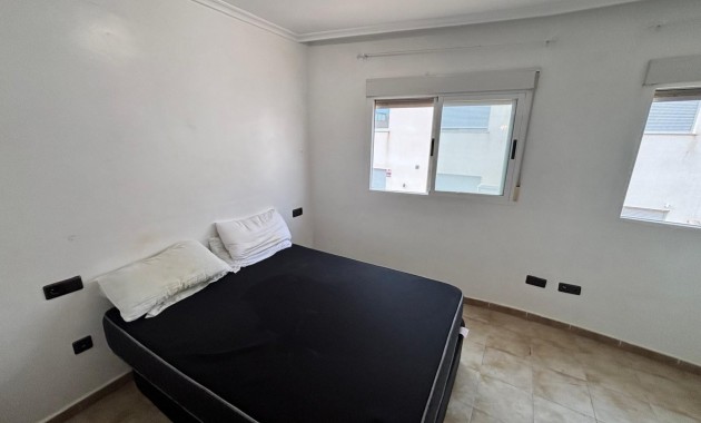 Sale - Townhouse -
Guardamar del Segura - El Eden