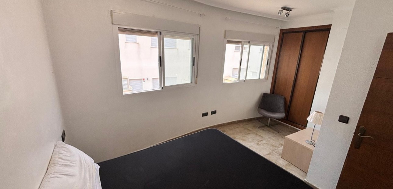 Sale - Townhouse -
Guardamar del Segura - El Eden
