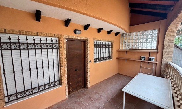 Sale - Townhouse -
Guardamar del Segura - El Eden