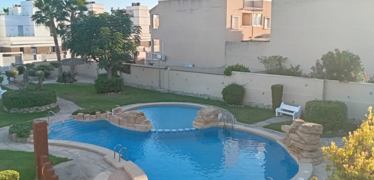 Sale - Detached Villa -
Ciudad Quesada - Doña Pepa