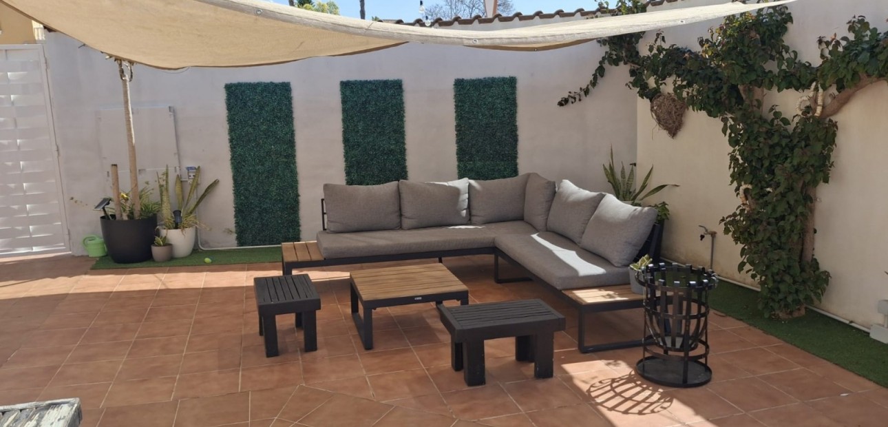 Sale - Detached Villa -
Ciudad Quesada - Doña Pepa