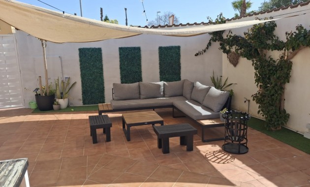 Sale - Detached Villa -
Ciudad Quesada - Doña Pepa