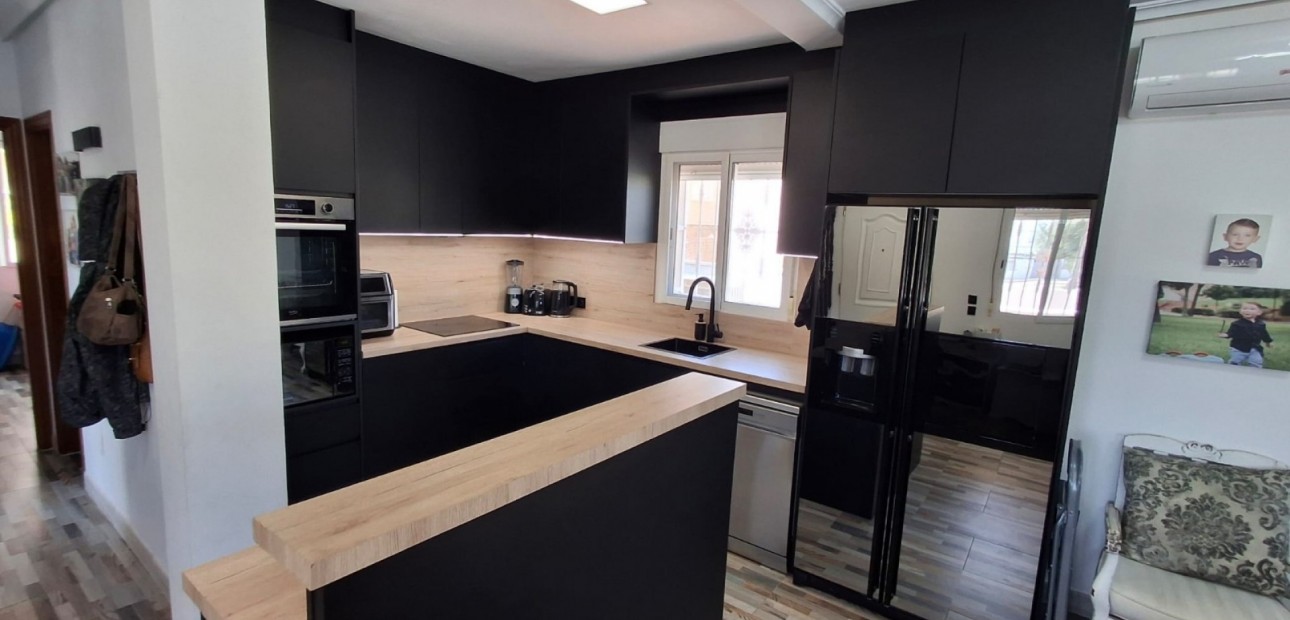 Sale - Detached Villa -
Ciudad Quesada - Doña Pepa