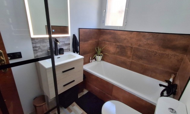 Sale - Detached Villa -
Ciudad Quesada - Doña Pepa