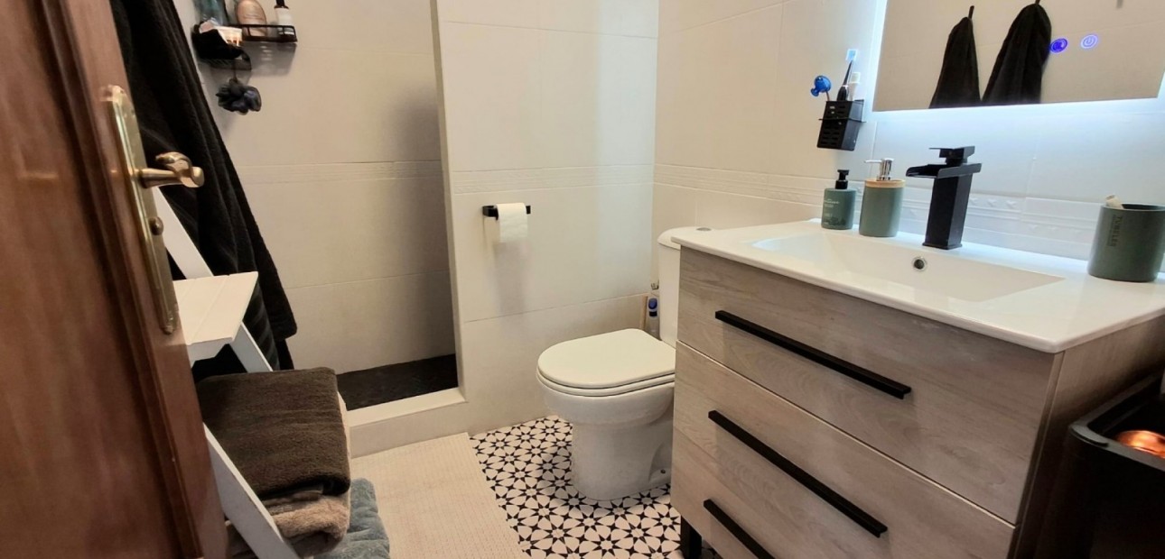 Sale - Detached Villa -
Ciudad Quesada - Doña Pepa