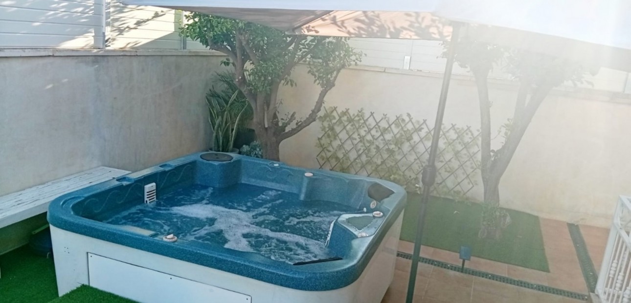 Sale - Detached Villa -
Ciudad Quesada - Doña Pepa