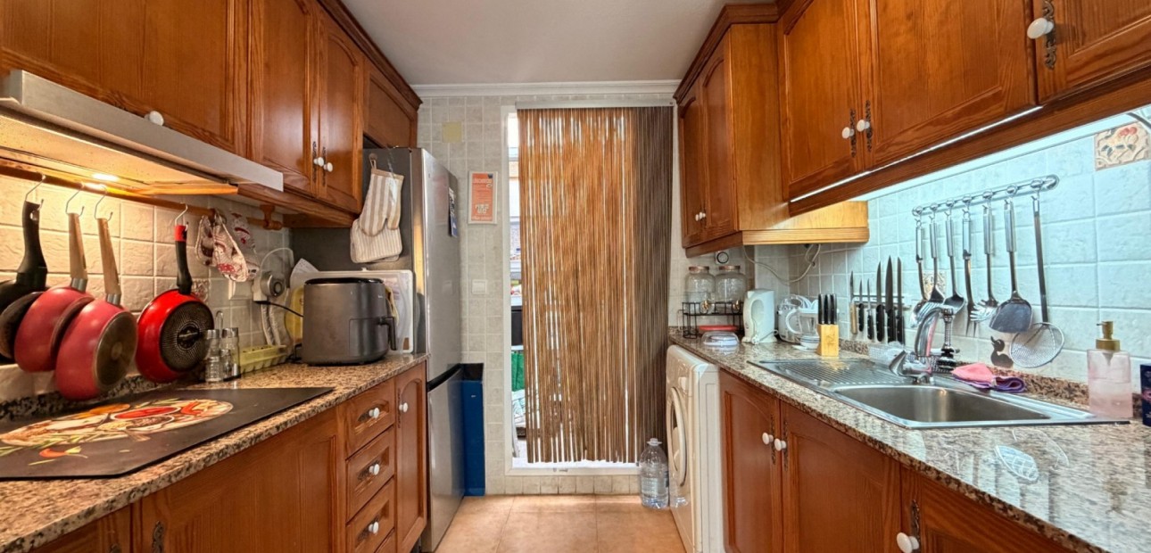 Sale - Townhouse -
Guardamar del Segura - El Raso