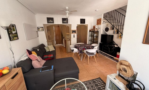 Sale - Townhouse -
Guardamar del Segura - El Raso