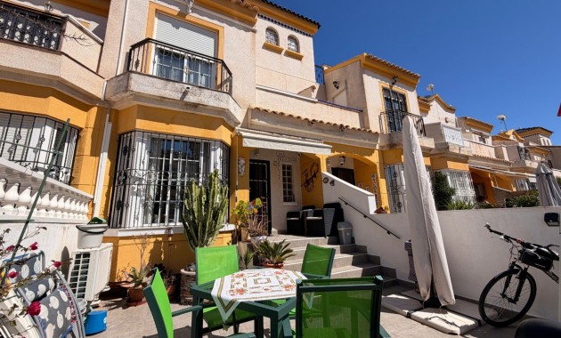 Sale - Townhouse -
Guardamar del Segura - El Raso