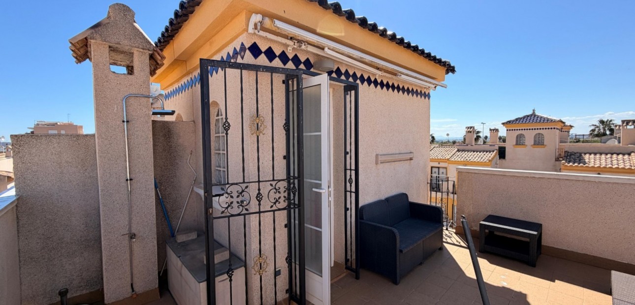 Sale - Townhouse -
Guardamar del Segura - El Raso
