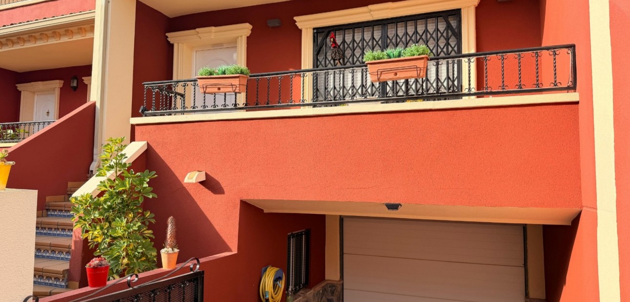 Sale - Townhouse -
Catral - Catral - Town